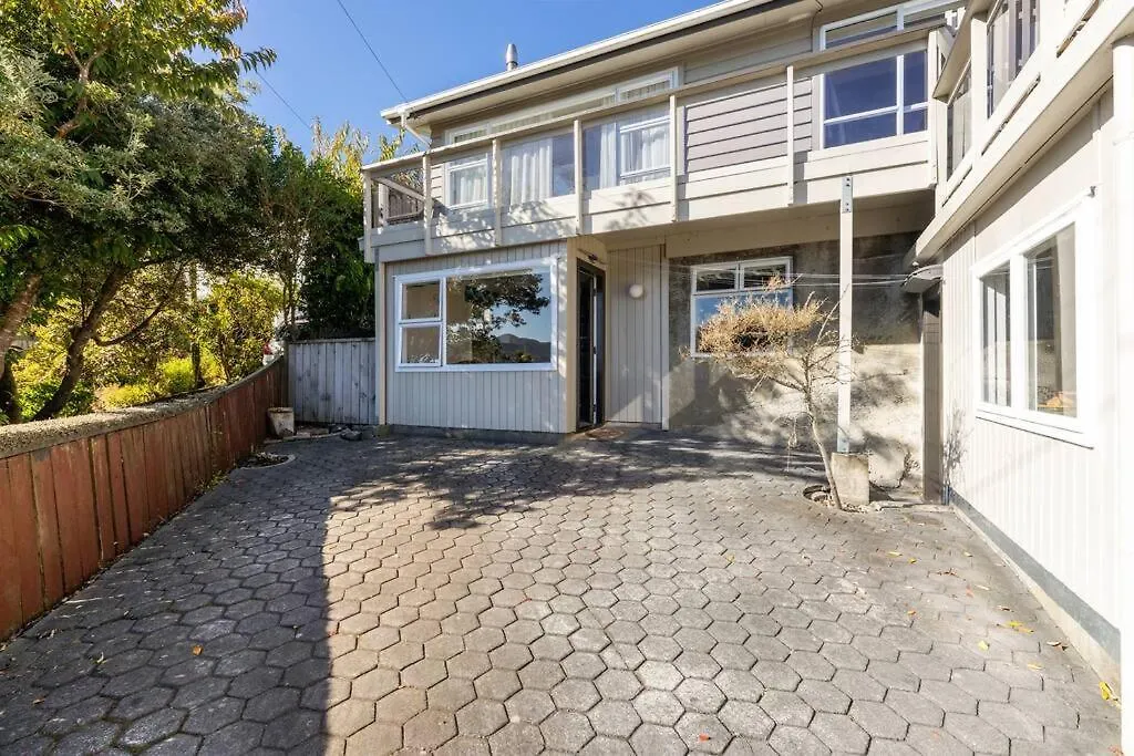 Apartment Sunny 1 Bedroom Flat With Parking Wellington New Zealand